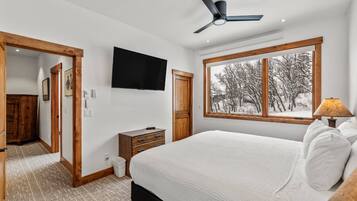 5 bedrooms, Internet, bed sheets