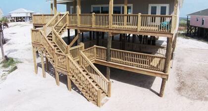 Steps from the Beach! Water view from each bedroom! Great for multiple families!