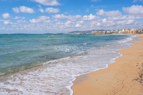 Holiday Home "Ana House" with Sea View, Wi-Fi & Terrace