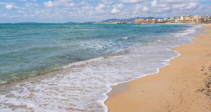 Holiday Home "Ana House" with Sea View, Wi-Fi & Terrace