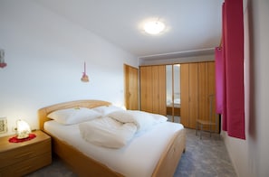 2 dormitorios, wifi gratis, ropa de cama
