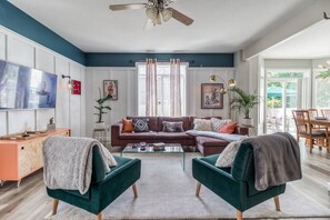 Smart TV, fireplace, video games, books