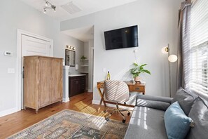 تلفزيون، مكتب