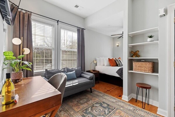 تلفزيون، مكتب