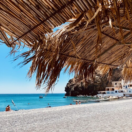 Boutique villa for 6 people, new build, sea view, close to the beach