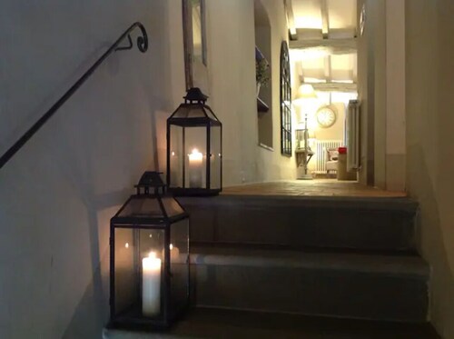 Cortona Shabby Chic House
(Independent & balcony)