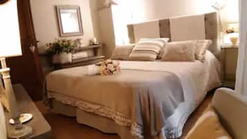 1 Schlafzimmer, Schreibtisch, Bügeleisen/Bügelbrett, WLAN