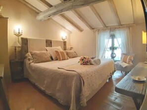 1 室のベッドルーム、デスク、アイロン / アイロン台、WiFi