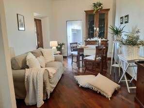 تلفزيون ذكي، مكتب