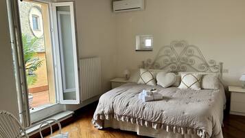 3 Schlafzimmer, BĂŒgeleisen/BĂŒgelbrett, WLAN, BettwĂ€sche