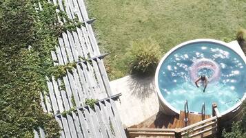 Piscina externa, piscina aquecida