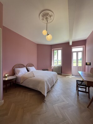 5 soverom, strykejern/-brett, reiseseng for barn og wi-fi