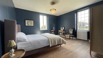 5 quartos, ferros/tábuas de passar roupa, berço de viagem, Wi-Fi