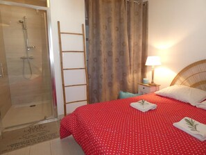 4 bedrooms