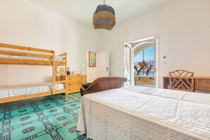 3 bedrooms, iron/ironing board, Internet - Villa Giusy by BarbarHouse (Mancaversa)