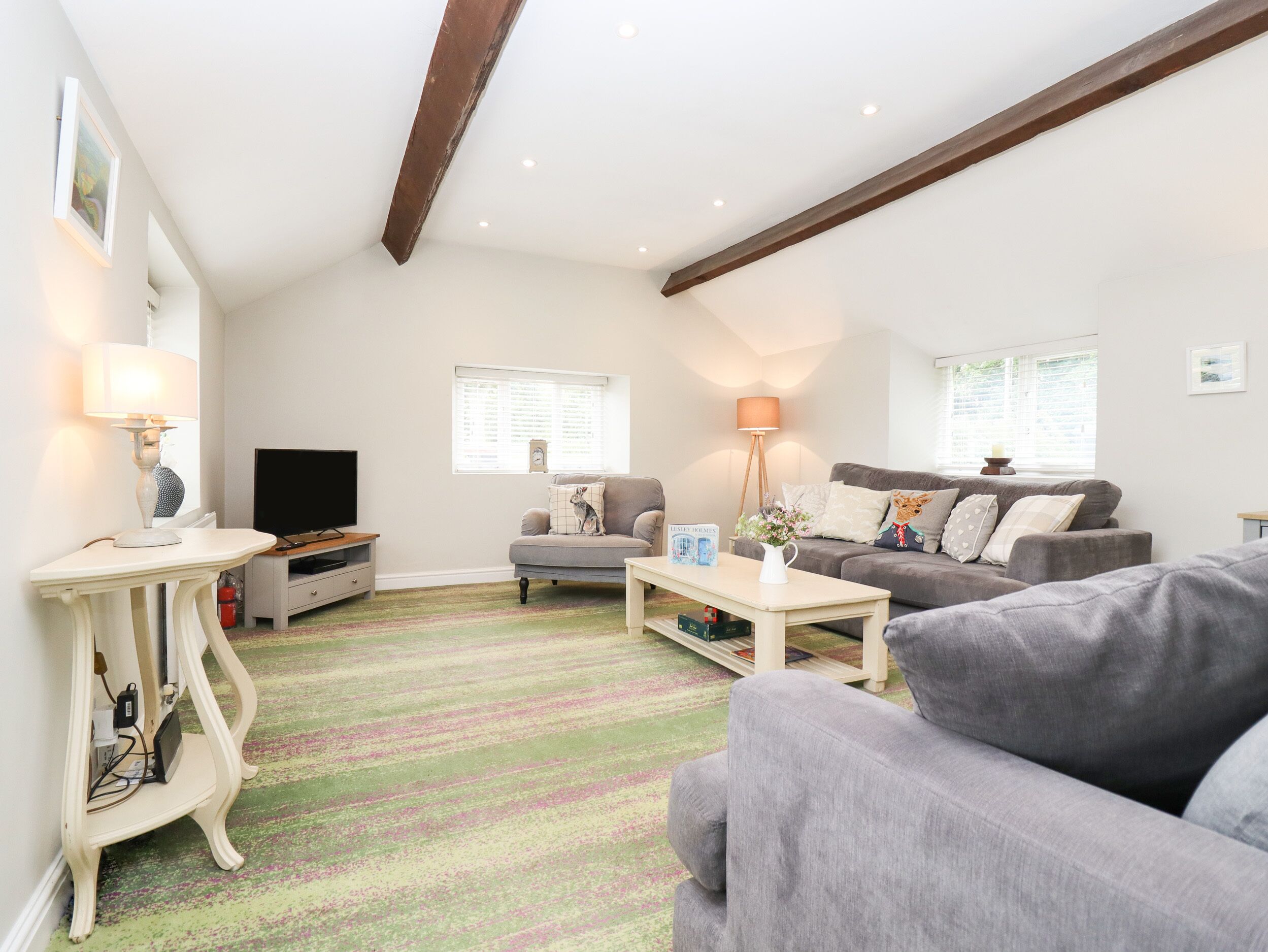 Cottage | Interior