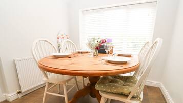 Casa de campo | Cocina privada | Frigorífico, lavavajillas y utensilios de cocina