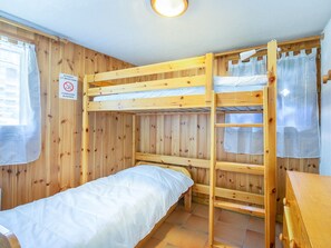 2 bedrooms, free WiFi