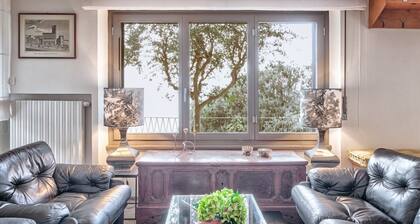 Maya Luxury Home - private garden for breathtaking view, nearby the centre