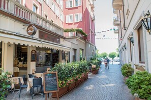 Vue sur la ville depuis l’hébergement