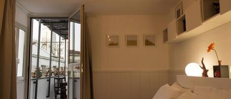 1 habitación, wifi y ropa de cama