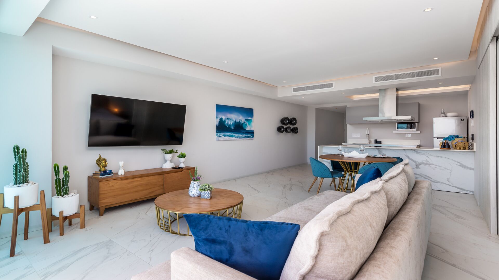 Marina Nautico 4, Luxury with an Amazing Rooftop pool view