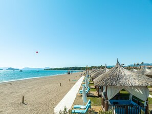 Private beach, beach cabanas, sun-loungers, beach umbrellas - Liberty Fabay - All Inclusive  (Fethiye)