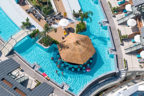Indoor pool, 13 outdoor pools, pool umbrellas, sun loungers