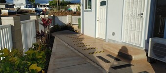 Beautiful sunsets view Work and Vacation 30-day rental.