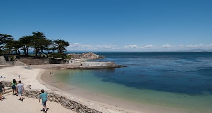 Beach Club - Pacific Grove Beach House - Sand and Sea