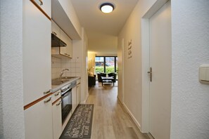 Kühlschrank, Ofen, Herdplatte, Geschirrspüler