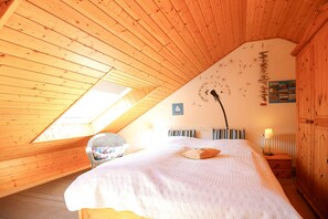 2 Schlafzimmer, Bügeleisen/Bügelbrett, Reisekinderbett, kostenloses WLAN