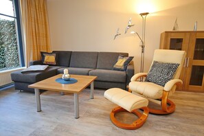 Fernseher, Stereoanlage