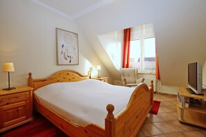 2 Schlafzimmer, Reisekinderbett, kostenloses WLAN