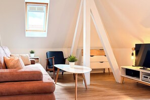 Fernseher, Stereoanlage