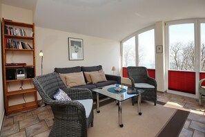 Fernseher, Stereoanlage