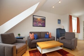 Fernseher, Stereoanlage