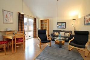 Fernseher, Stereoanlage