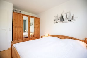 2 Schlafzimmer, Bügeleisen/Bügelbrett, kostenloses WLAN