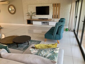 Living area - self catering (ballito)