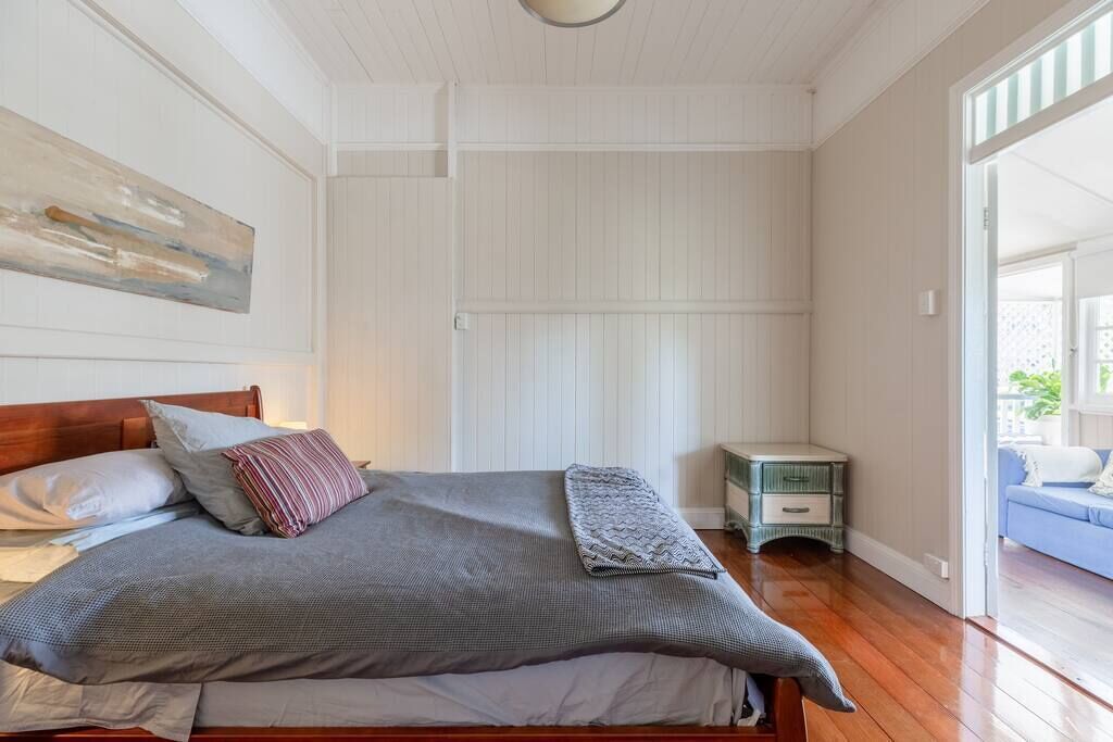 Quaint & Cosy 1 Bedroom Apartment in Queenslander.