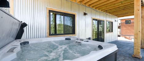 Baignoire à remous extérieure