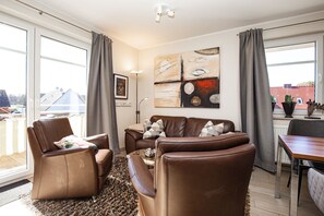 Fernseher, Kamin, DVD-Player, Stereoanlage