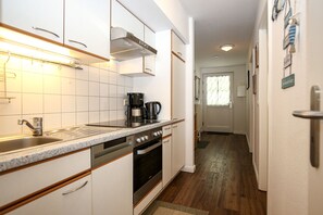 Kühlschrank, Ofen, Herdplatte, Geschirrspüler