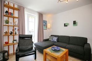 Fernseher, Stereoanlage