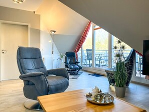 Fernseher, Stereoanlage