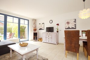 Fernseher, Stereoanlage