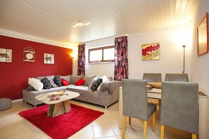 Fernseher, Stereoanlage