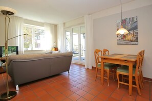 Fernseher, Stereoanlage