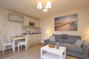 Fernseher, Stereoanlage